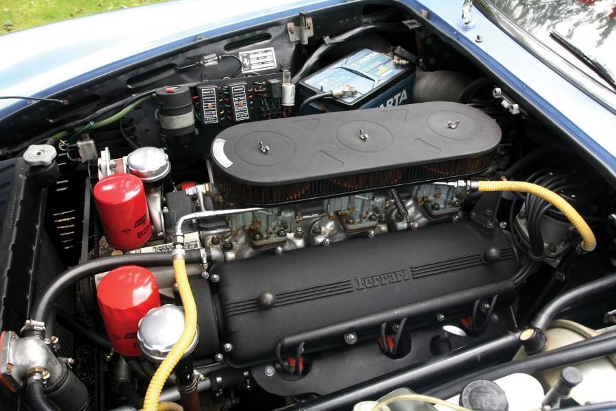  Ferrari 275 GTS 1965 года  (фото 18 из 20)
